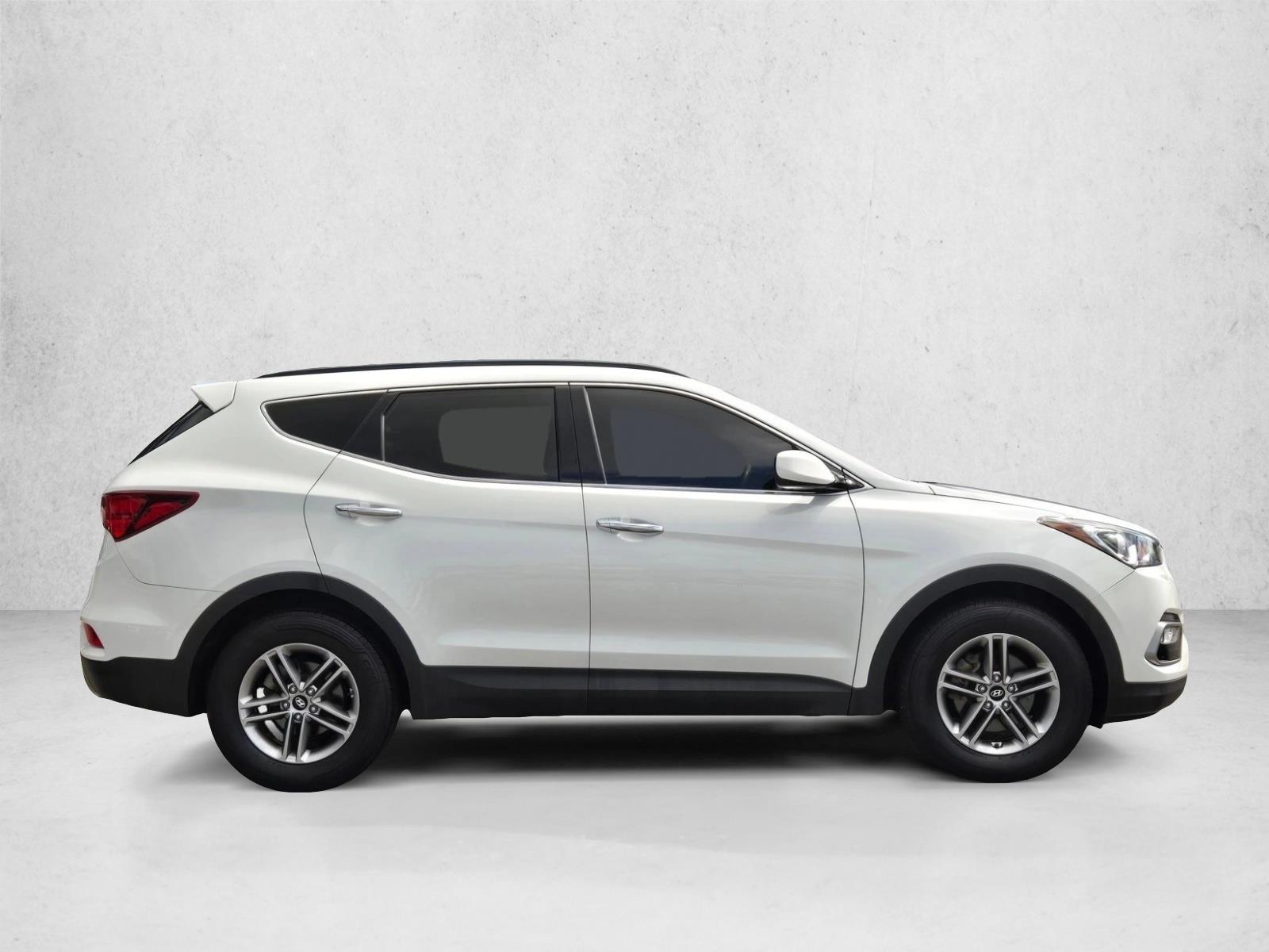 2017 Hyundai Santa Fe Sport photo 4
