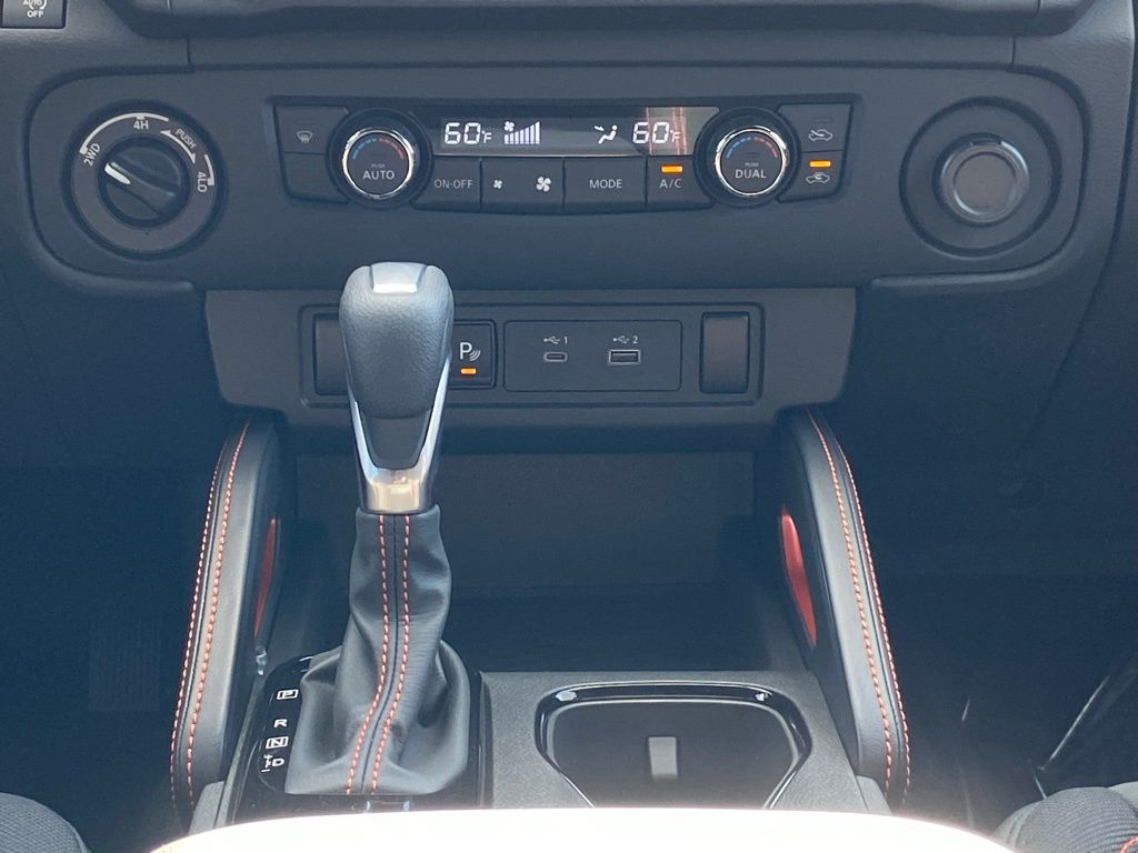 2025 Nissan Frontier PRO-4X photo 21
