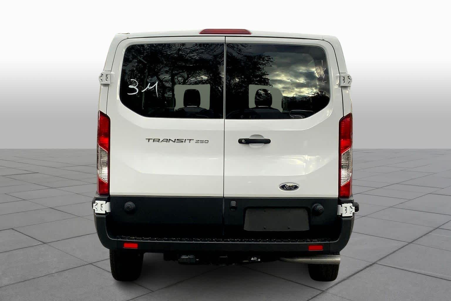 2025 Ford Transit Cargo Van photo 4