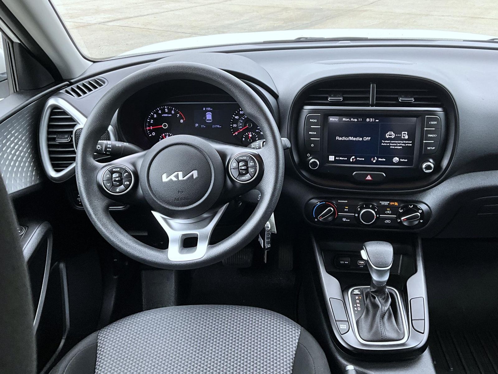 2022 Kia Soul LX photo 13