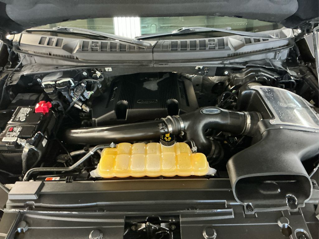 2018 Ford F-150 XLT photo 11