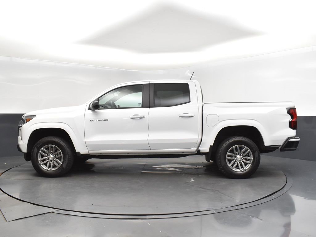 2024 Chevrolet Colorado LT photo 4