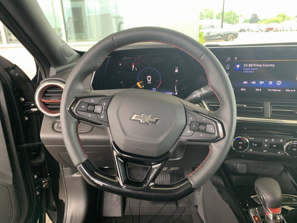 2025 Chevrolet Trax photo 7
