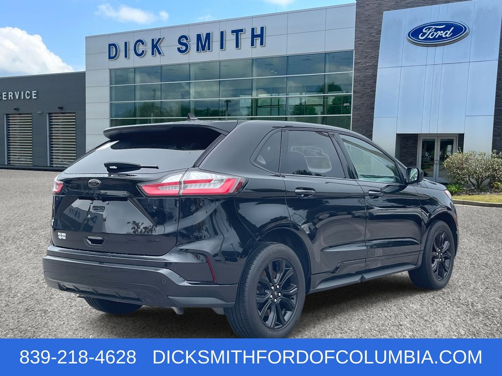 2024 Ford Edge SE photo 2