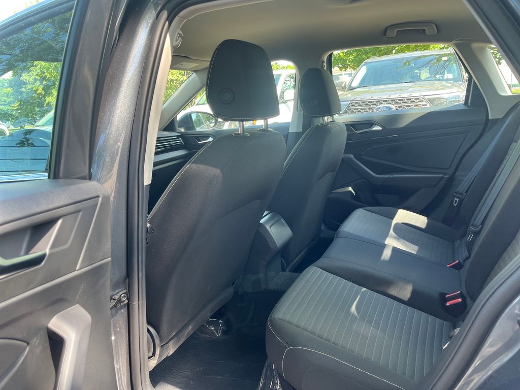 2025 Volkswagen Jetta 1.5T S photo 12