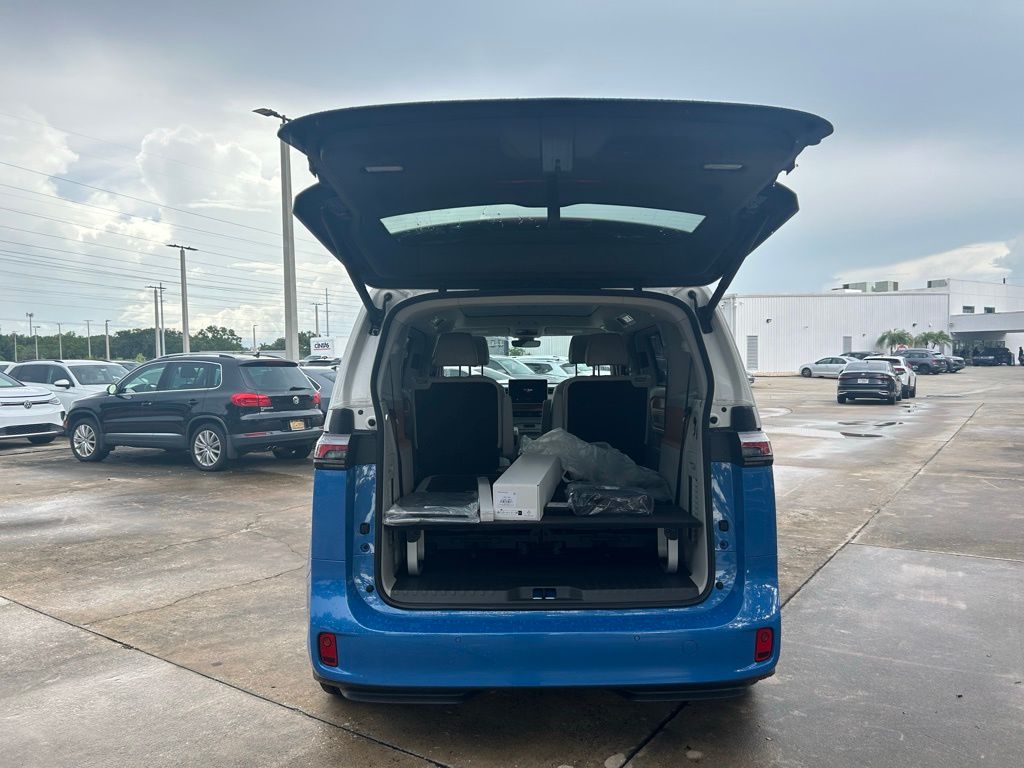 2025 Volkswagen ID. Buzz photo 31