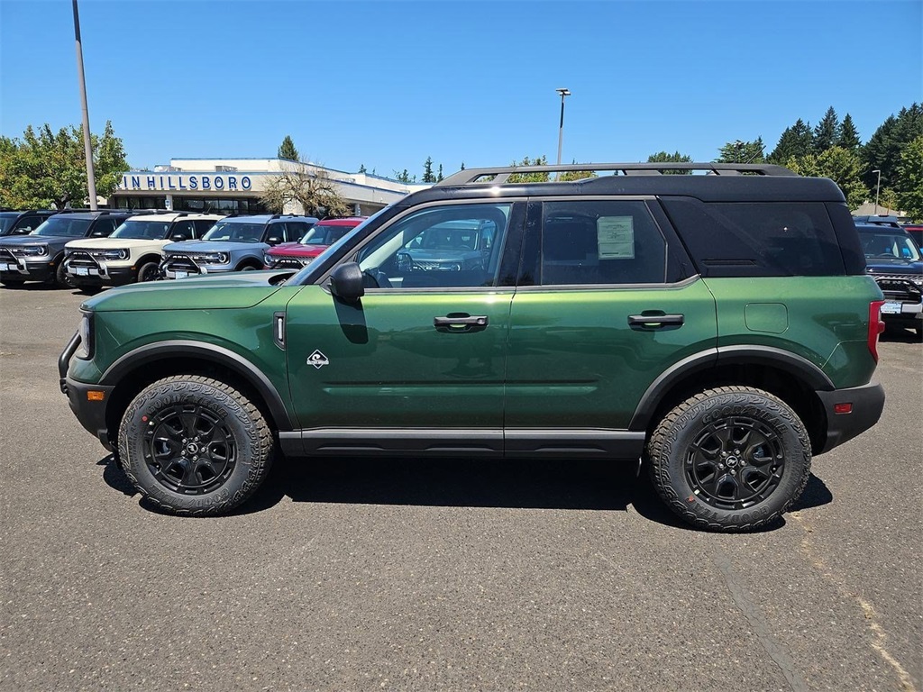 2025 Ford Bronco Sport Outer Banks photo 3