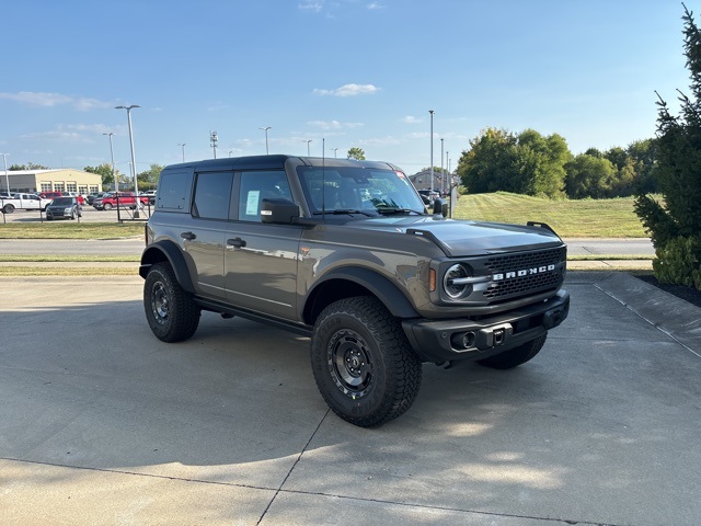 2025 Ford Bronco Badlands photo 31