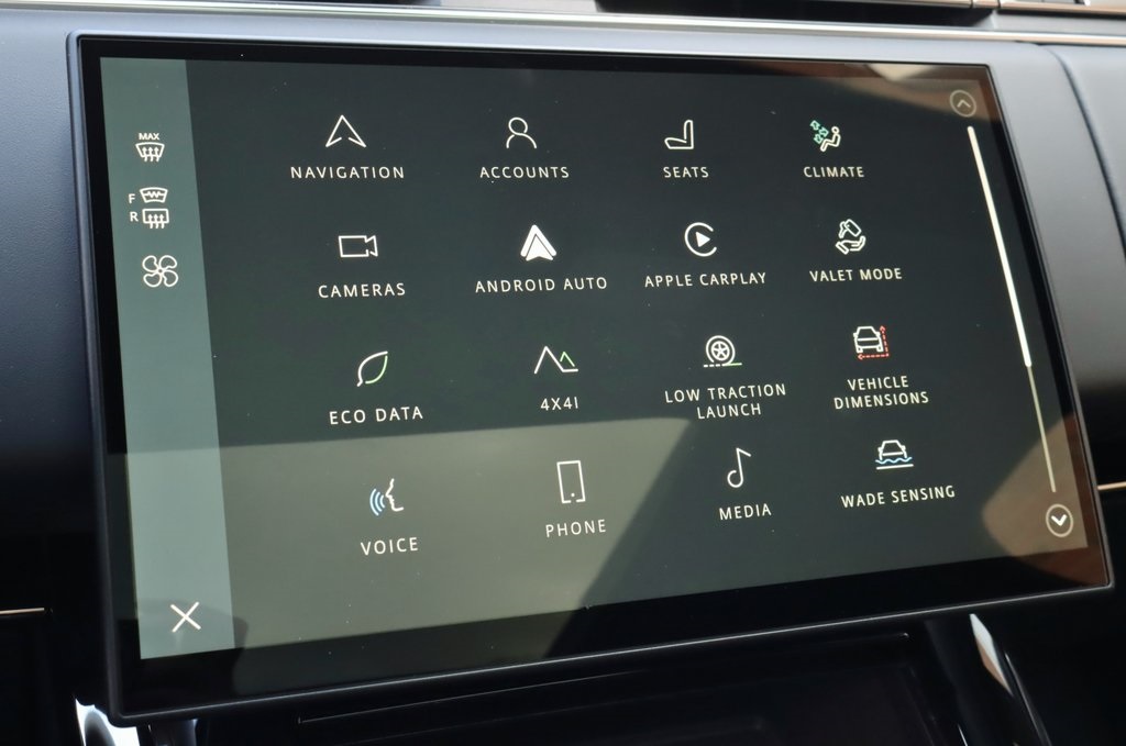 2025 Land Rover Range Rover Sport SE photo 16