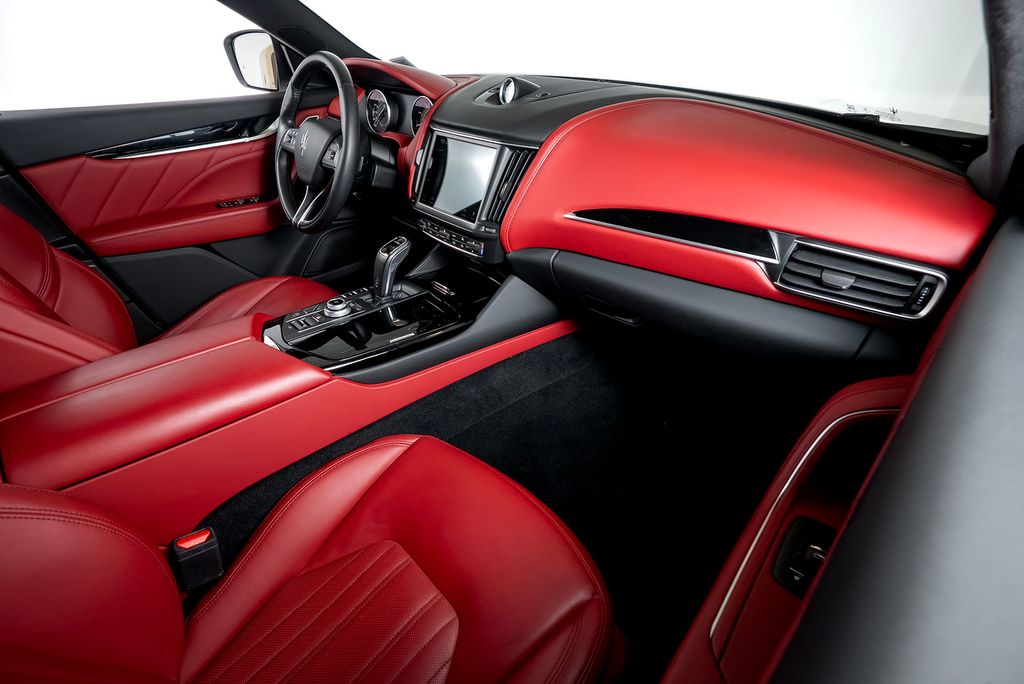 2022 Maserati Levante GT photo 47