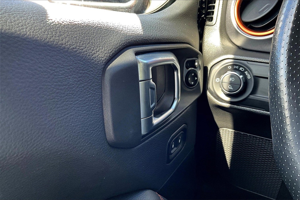 2023 Jeep Gladiator Mojave photo 25