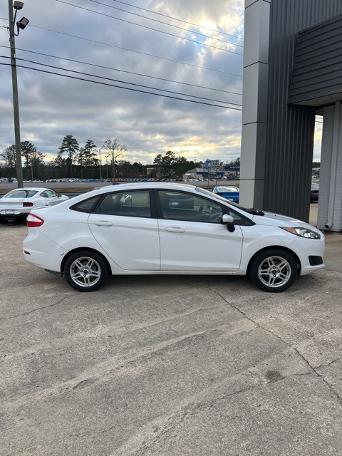 Used 2018 Ford Fiesta SE with VIN 3FADP4BJ0JM119388 for sale in Jasper, AL