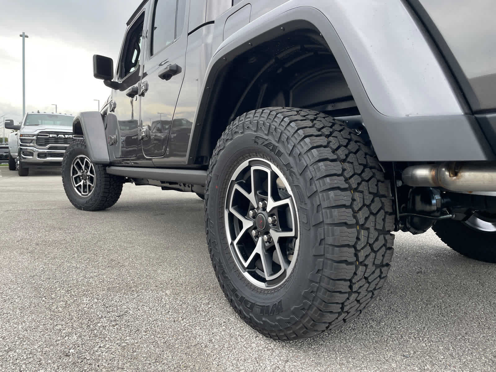 2025 Jeep Gladiator Rubicon photo 6