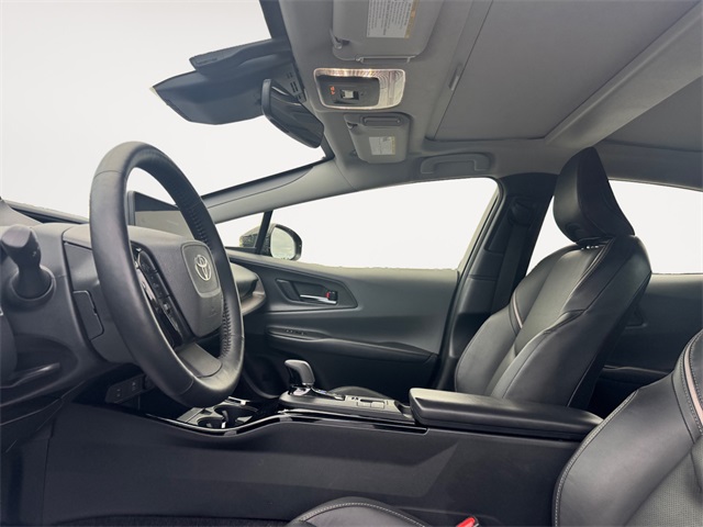 2023 Toyota Prius XLE photo 9