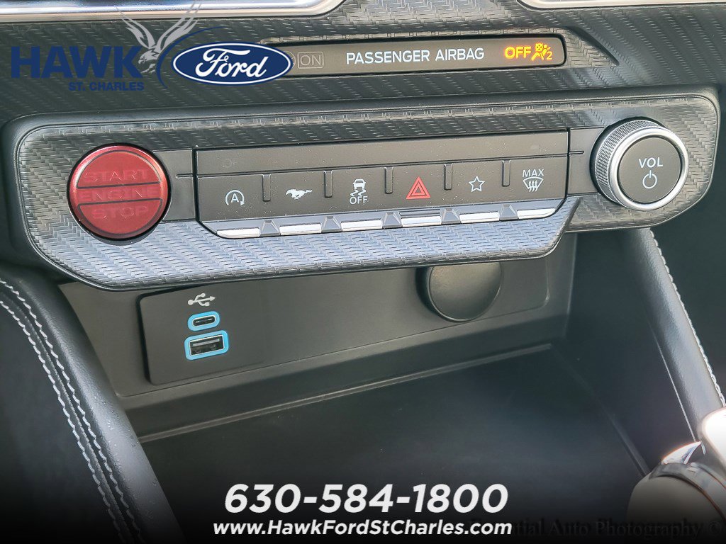 2025 FORD MUSTANG - Image 13