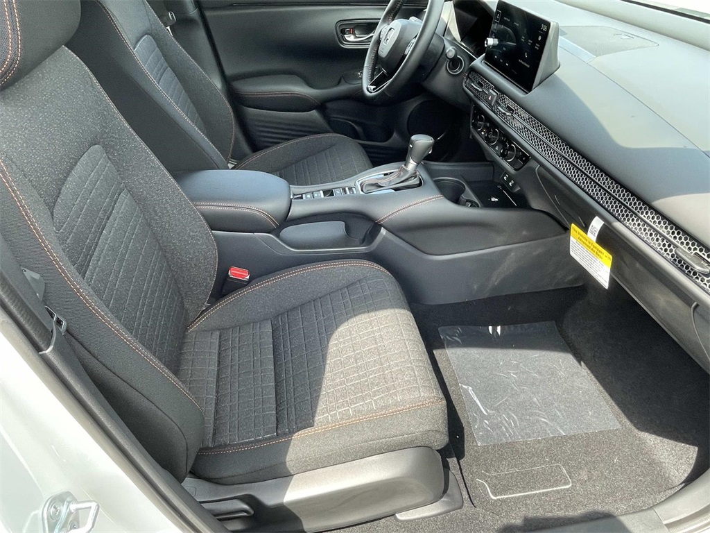 2026 Honda HR-V Sport photo 16