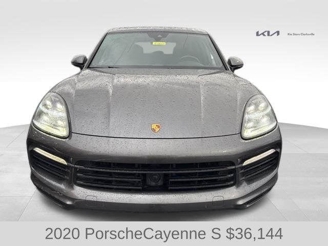 2020 Porsche Cayenne S photo 2