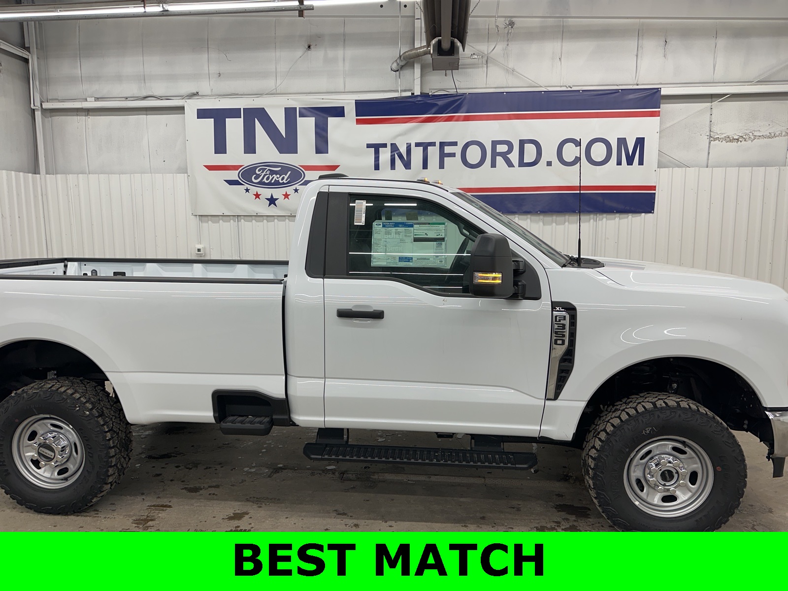 2026 Ford F-350 Super Duty XL's photo