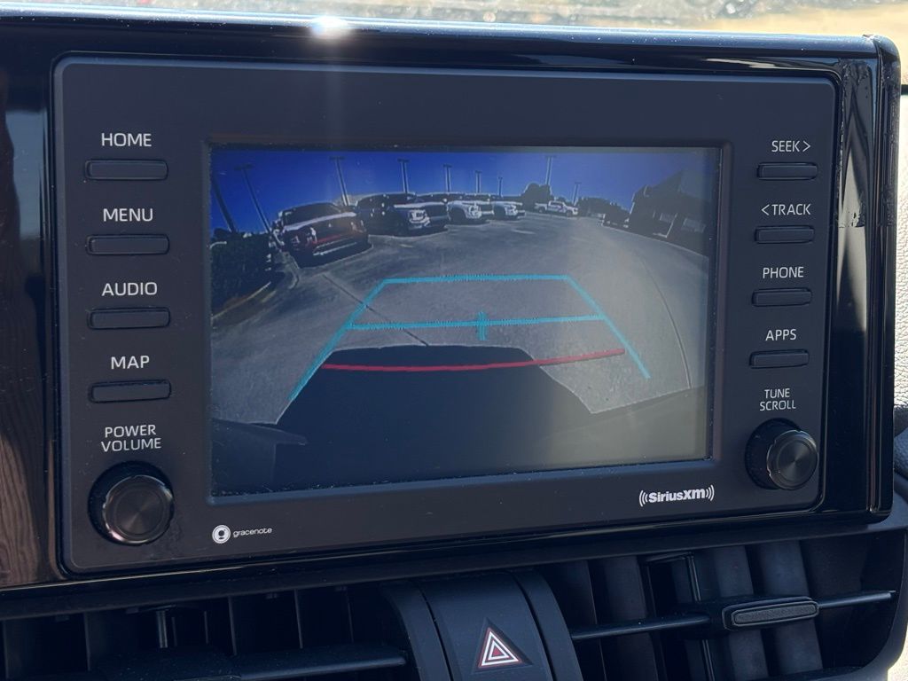 2022 Toyota RAV4 XLE photo 25