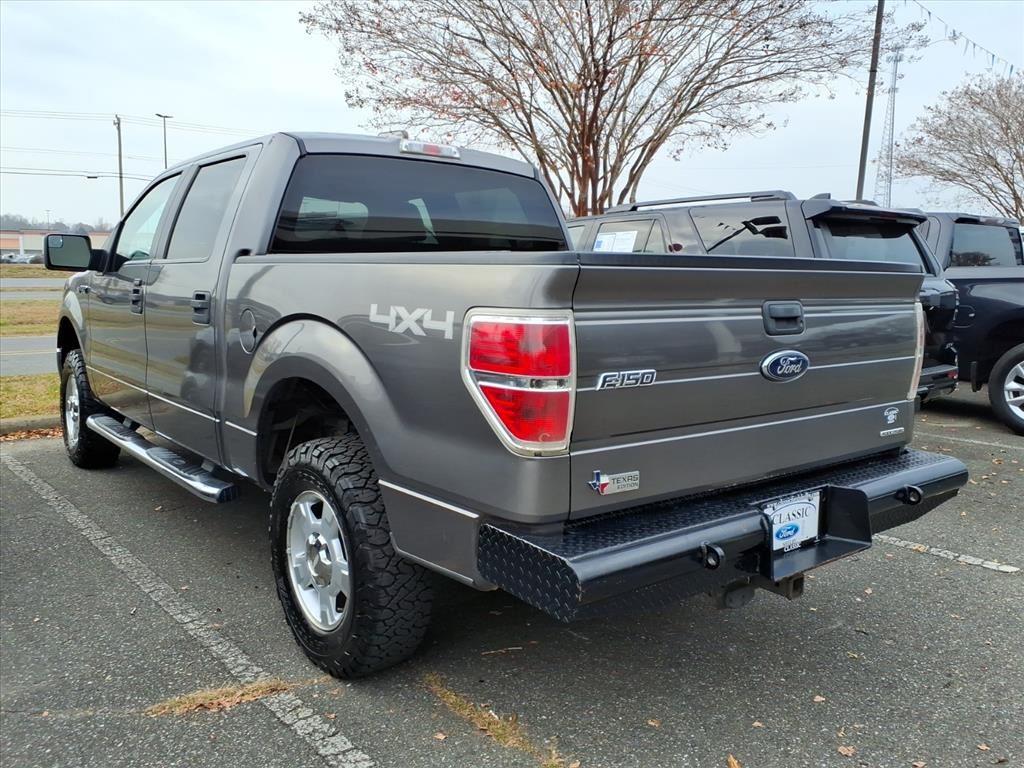 2011 Ford F-150 XLT photo 3