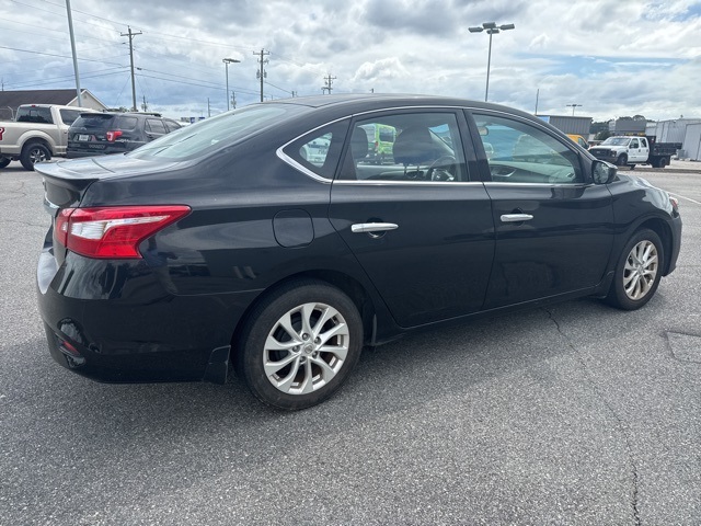 2017 Nissan Sentra S photo 2