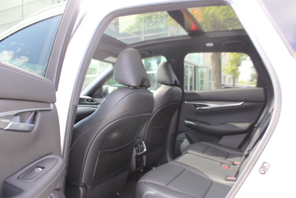 2022 Infiniti QX50 Luxe AWD photo 26