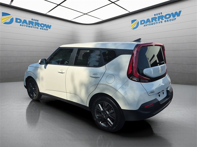 2022 Kia Soul EX photo 2