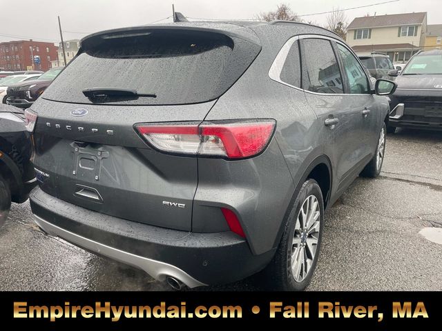 2022 Ford Escape Titanium photo 7