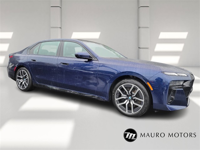 2026 BMW 7 Series 740i's photo