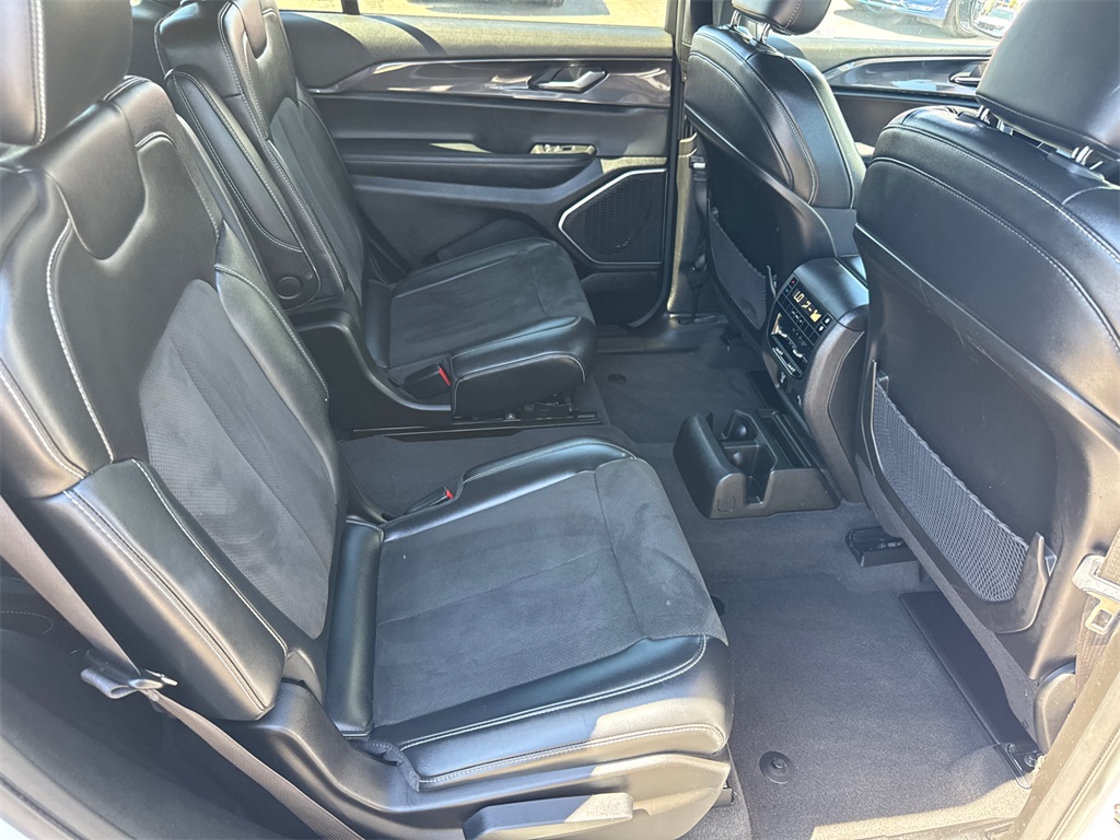 2021 Jeep Grand Cherokee Altitude photo 14