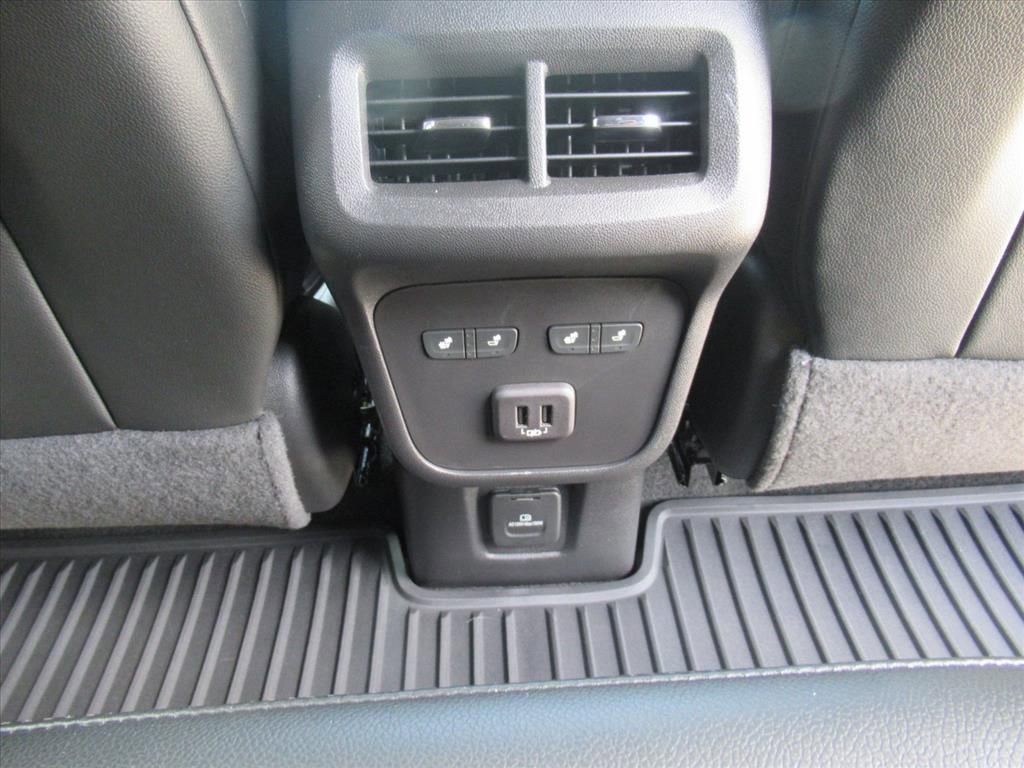 2023 Chevrolet Equinox Premier photo 27