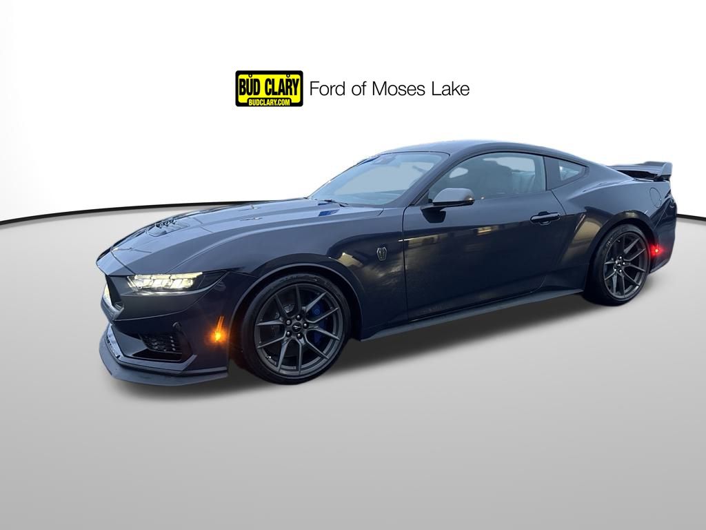 2025 Ford Mustang Dark Horse's photo