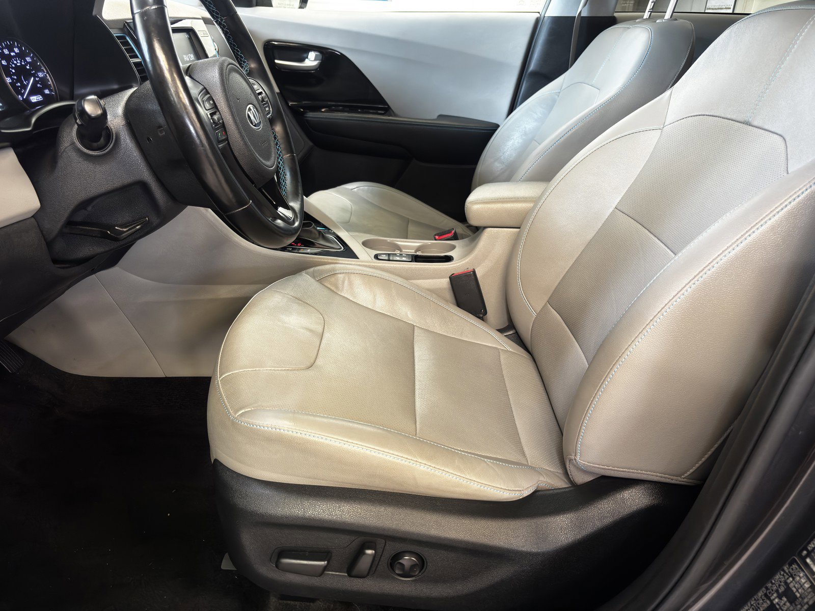 2019 Kia Niro Plug-In Hybrid EX Premium photo 22