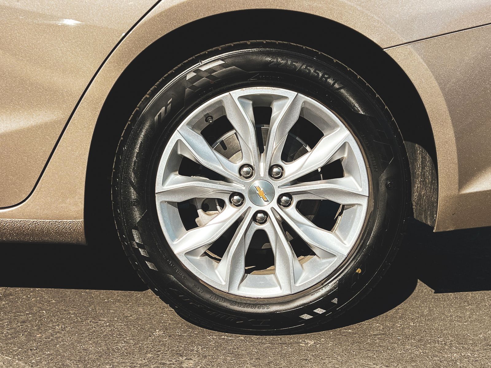 2023 Chevrolet Malibu 1LT photo 3