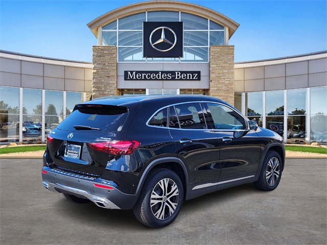 2026 Mercedes Benz GLA 250 4MATIC photo 4