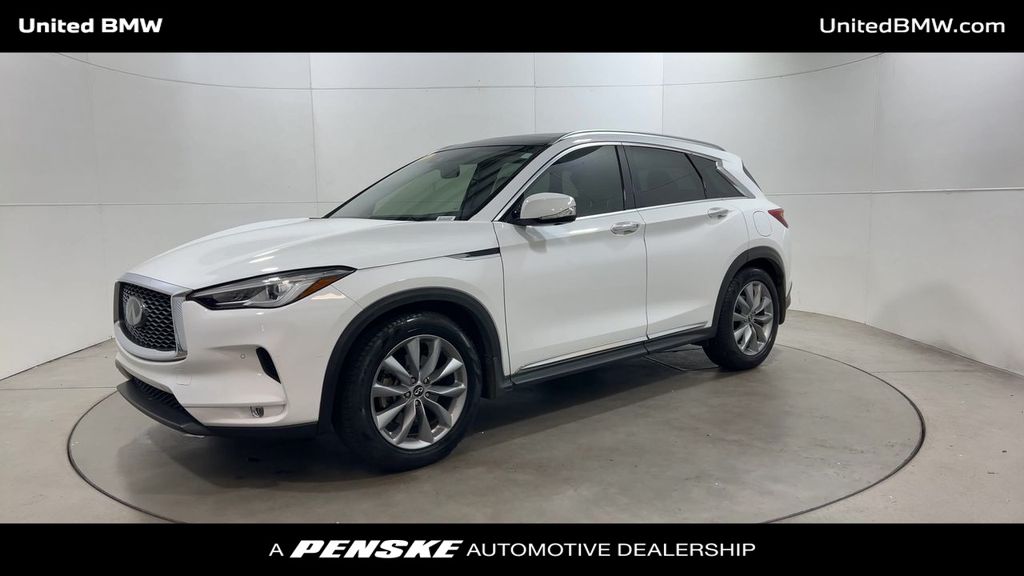 2019 Infiniti QX50 Essential photo 2
