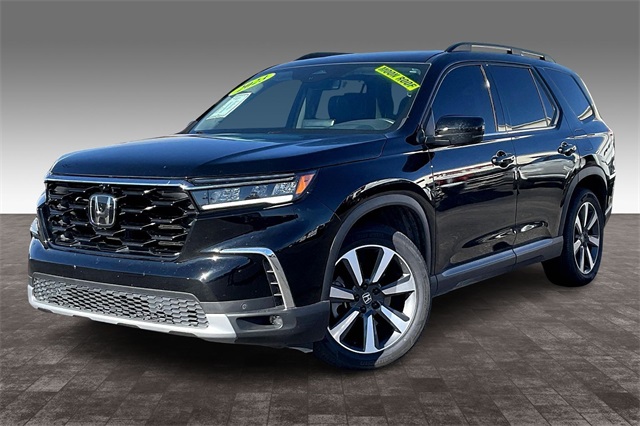 2023 Honda Pilot Elite's photo