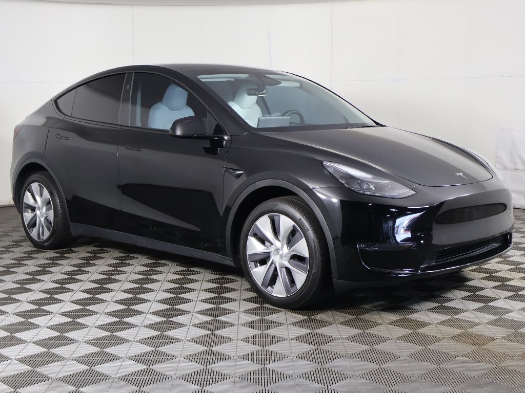 Used 2024 Tesla Model Y Long Range with VIN 7SAYGDEEXRA226863 for sale in Bedford, OH
