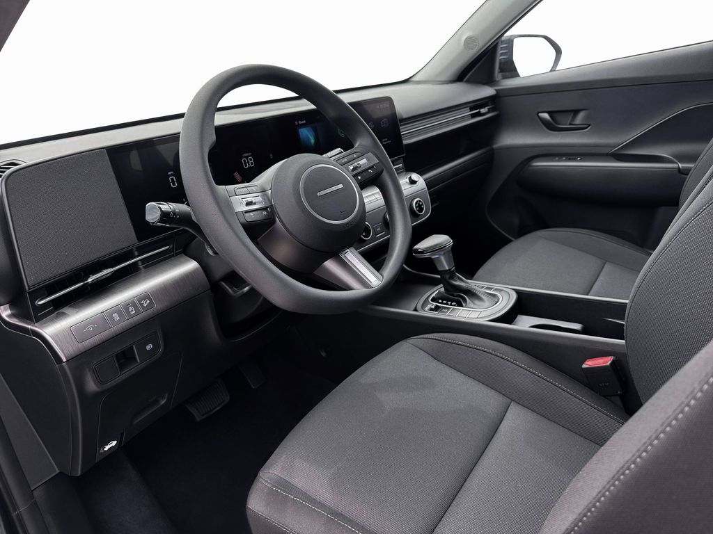 2026 Hyundai Kona SE photo 8
