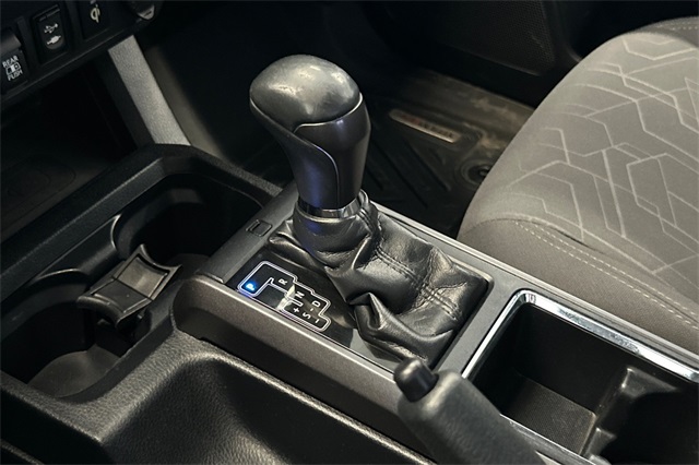 2019 Toyota Tacoma SR5 photo 19