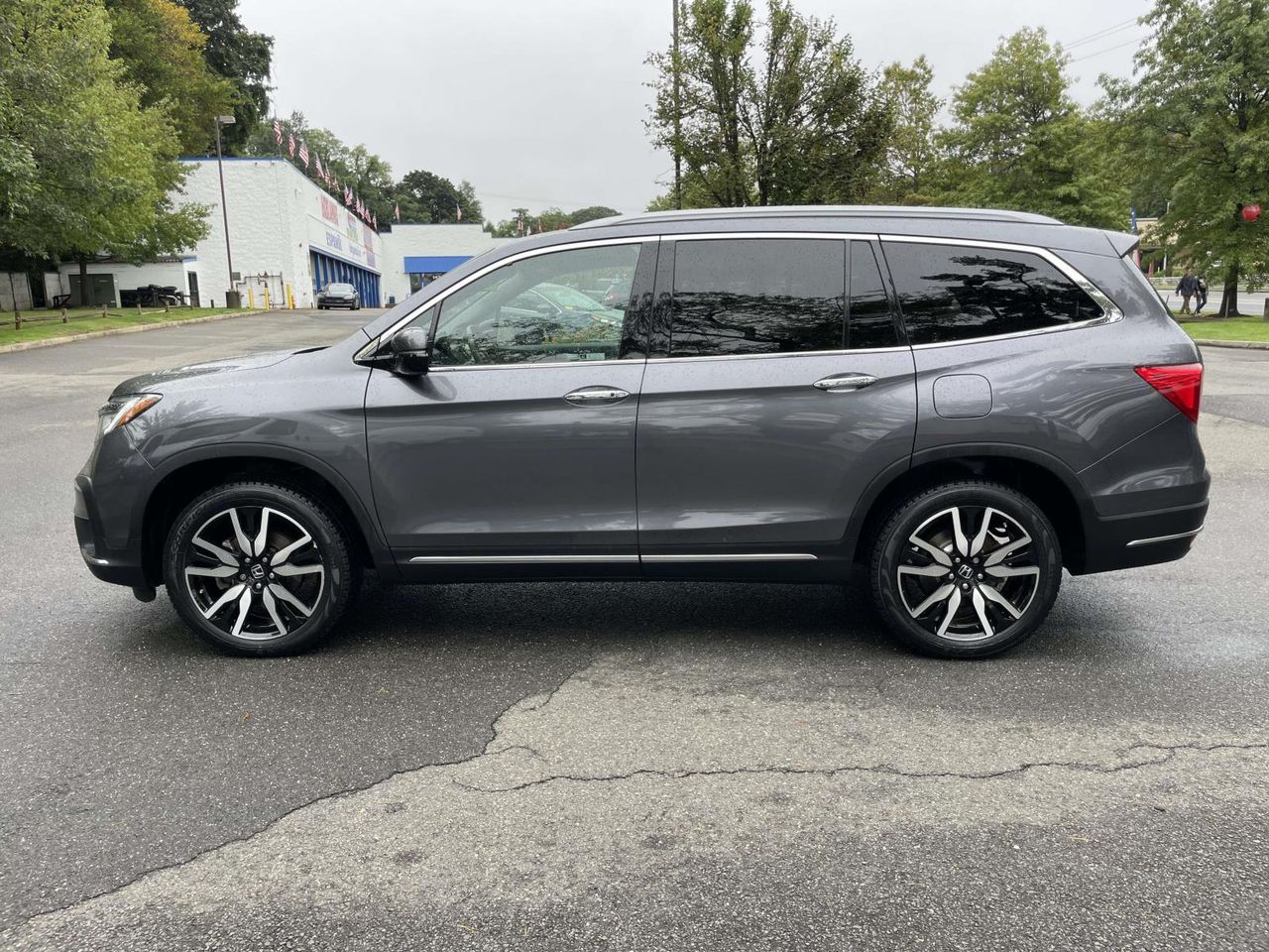 2022 Honda Pilot Touring photo 3