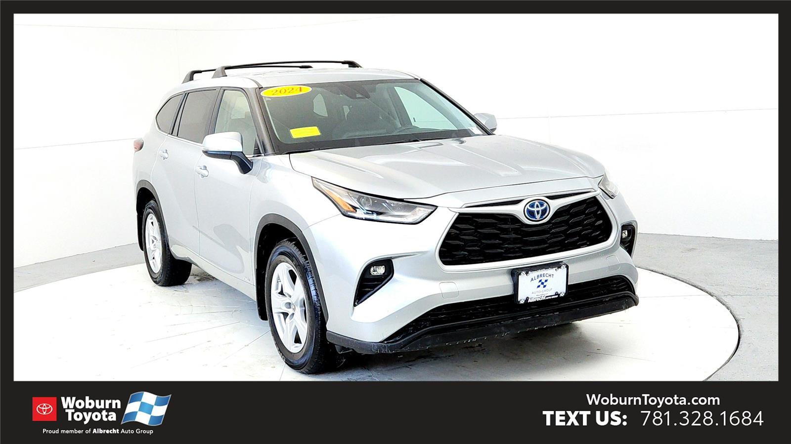 2024 Toyota Highlander LE's photo