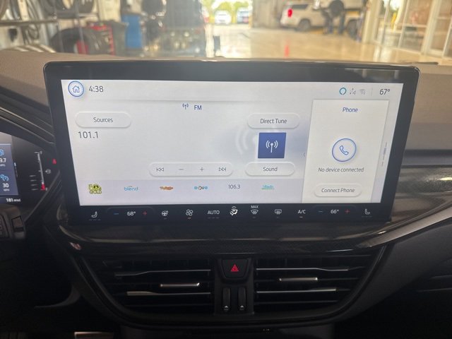 2024 Ford Escape ST-Line photo 14