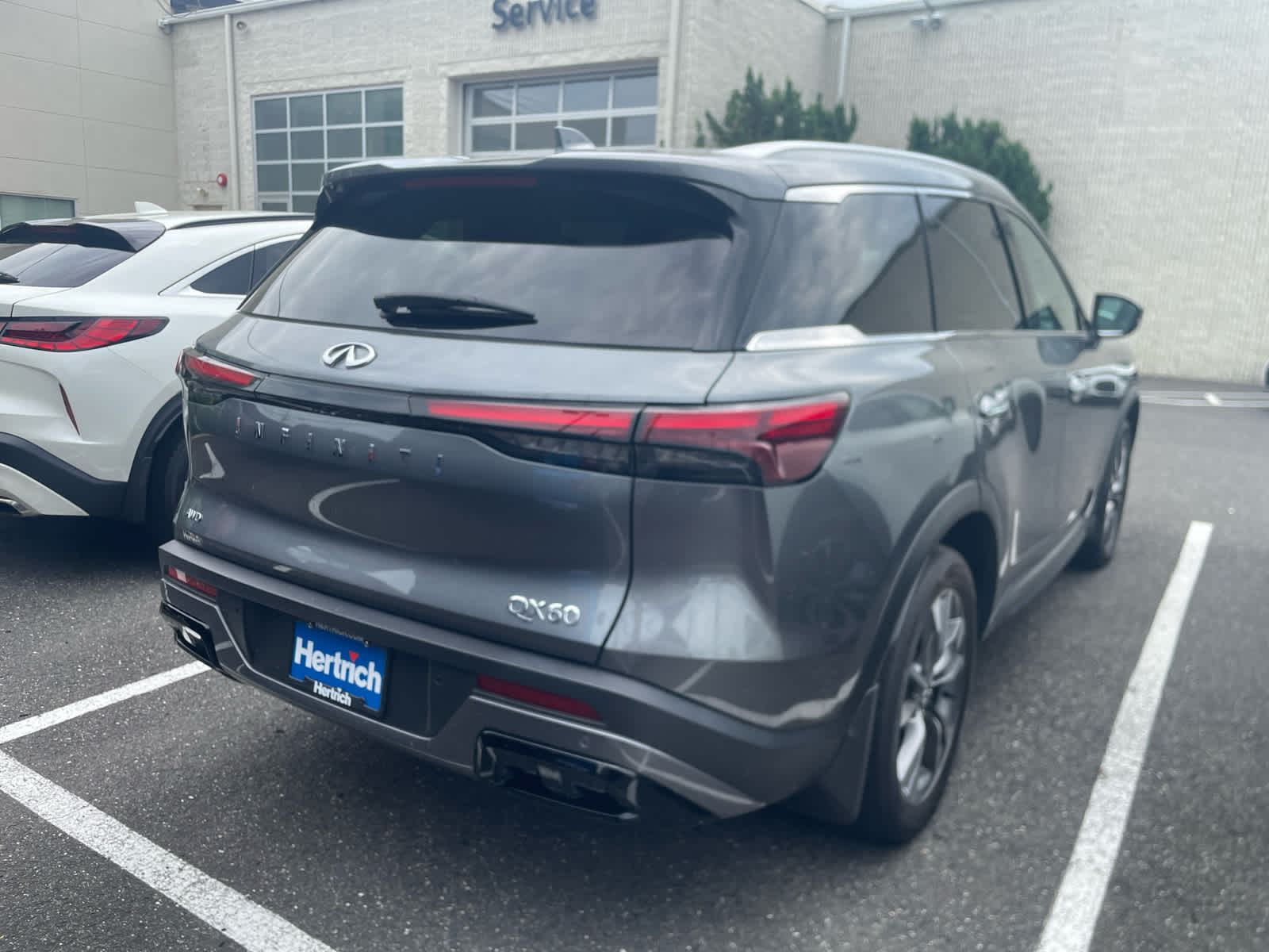 2024 Infiniti QX60 Luxe AWD photo 6