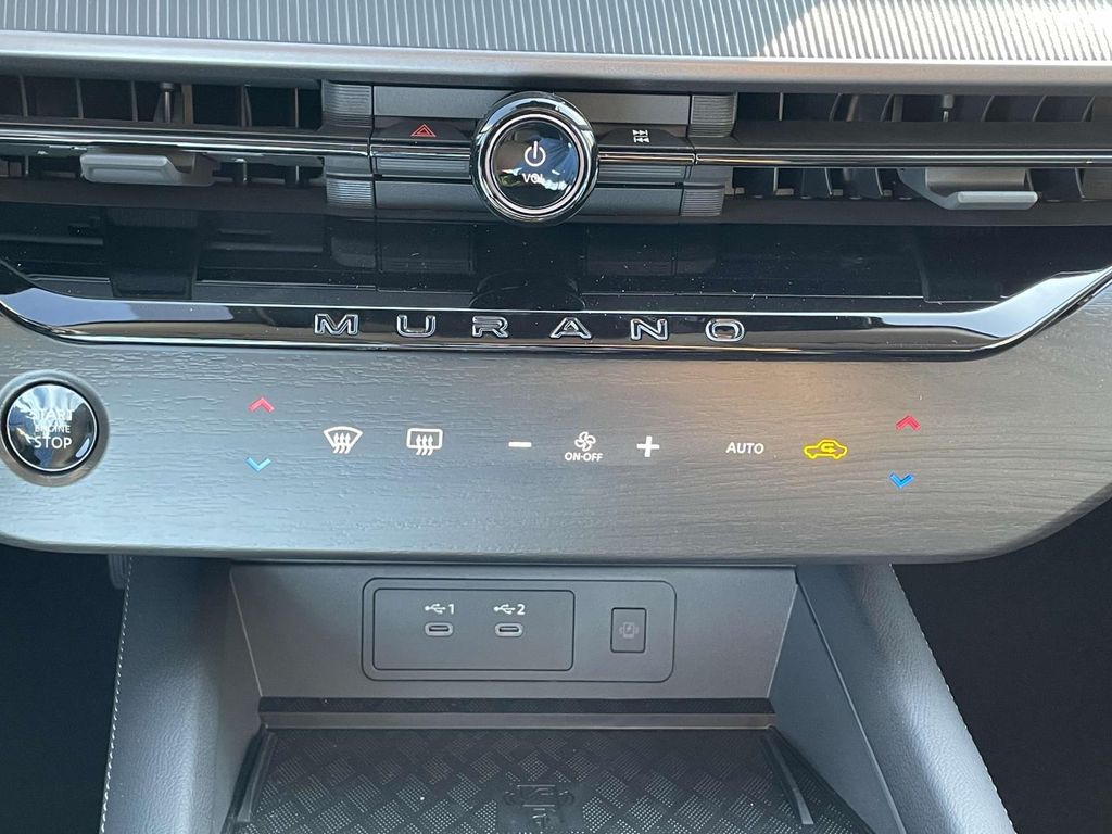 2025 Nissan Murano SV photo 22