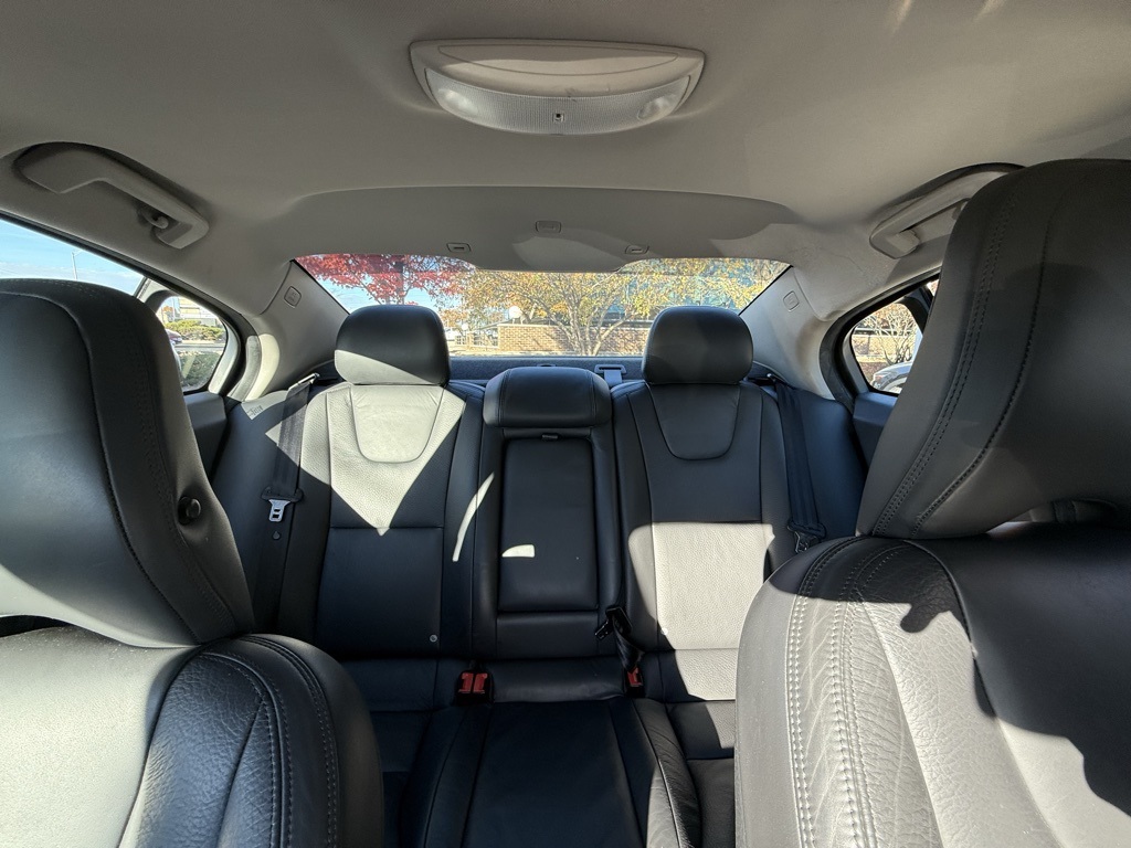 2014 Volvo S60 T5 photo 4