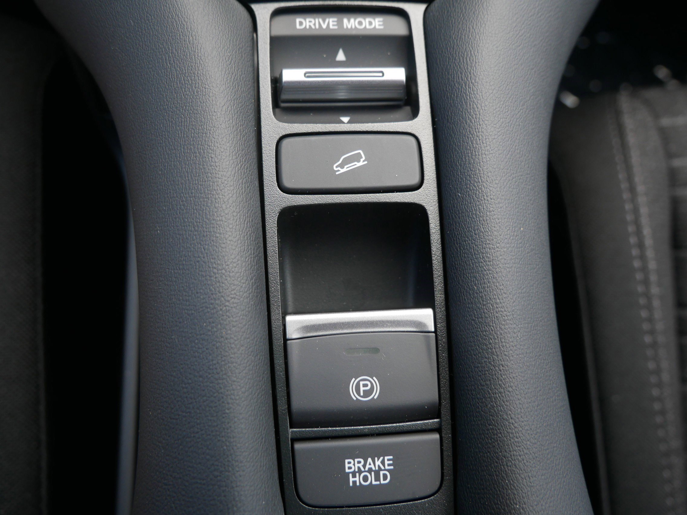2026 Honda HR-V LX photo 20