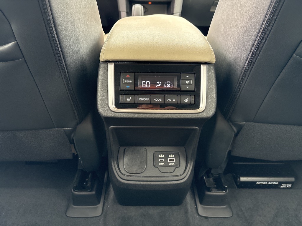 2023 Subaru Ascent Limited photo 24