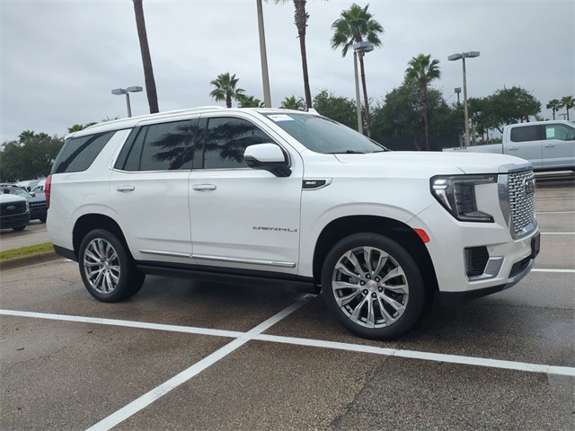 2022 Gmc Yukon Denali photo 2