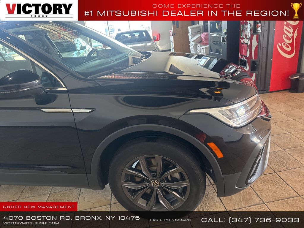 2022 Volkswagen Tiguan SE photo 4